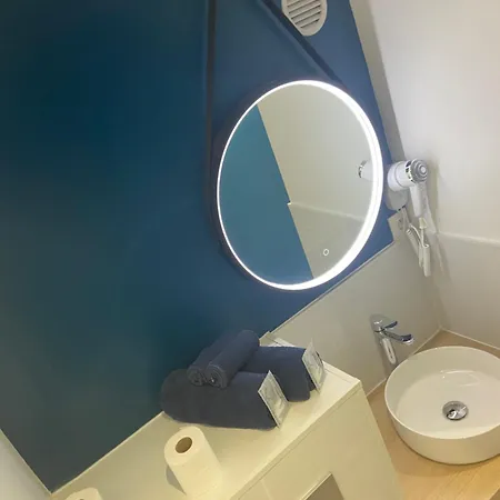 La Parenthese Niortaise Apartmán *